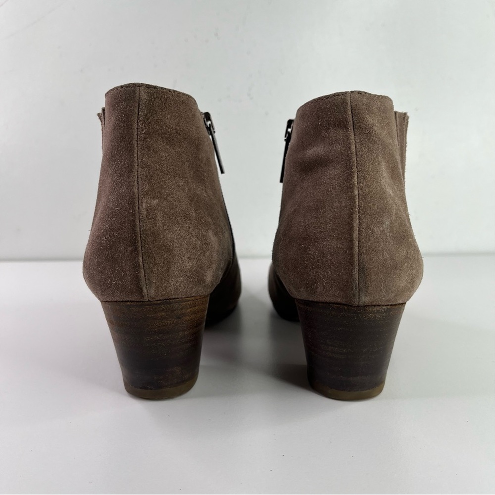 Aquatalia Tan Taupe Suede Leather Stacked Heel Zip Ankle Bootie Boot 8.5 - Picture 8 of 12